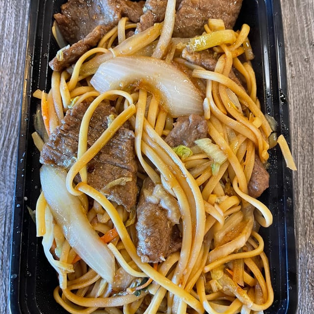 Beef Lo Mein.